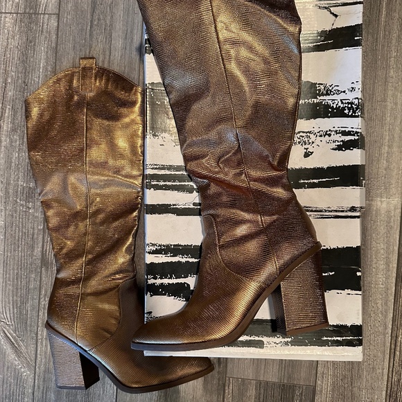 Dolce Vita boots - Picture 1 of 4